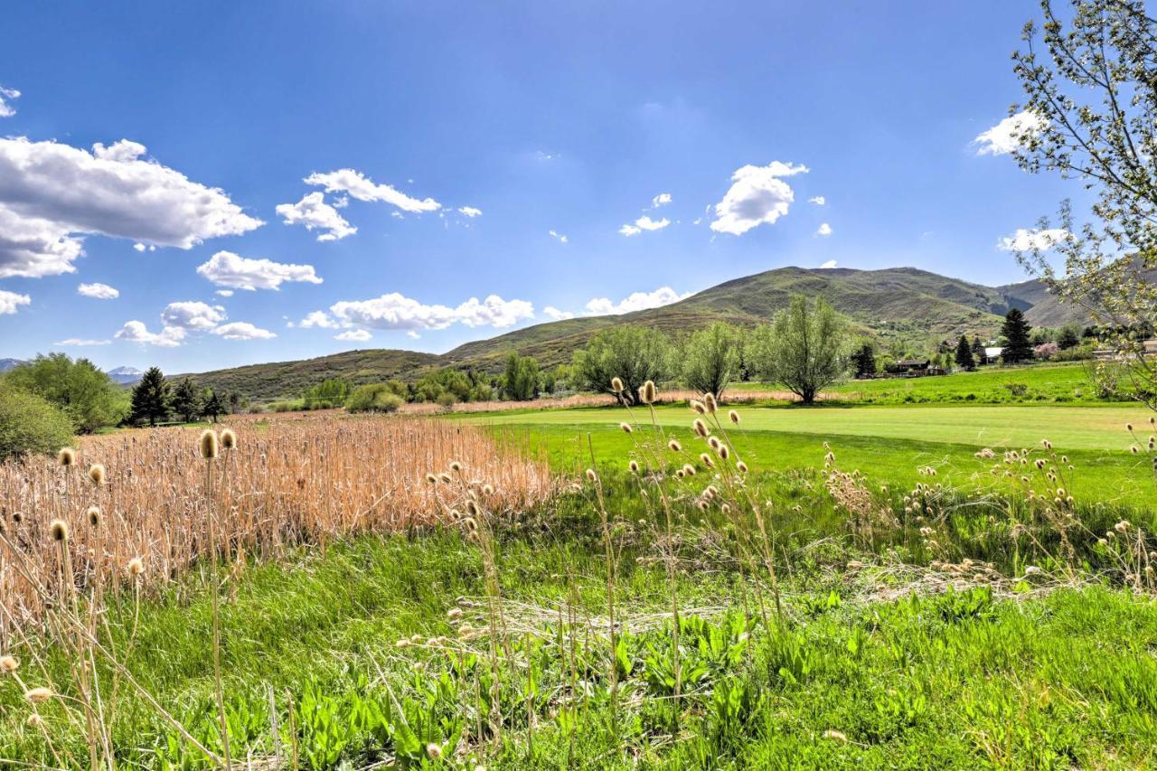 Peaceful Midway Studio With Mountain And Golf Views! Ngoại thất bức ảnh
